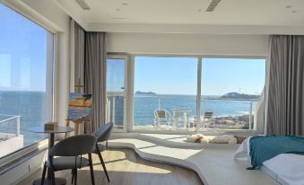 Jiaoshi Hotel