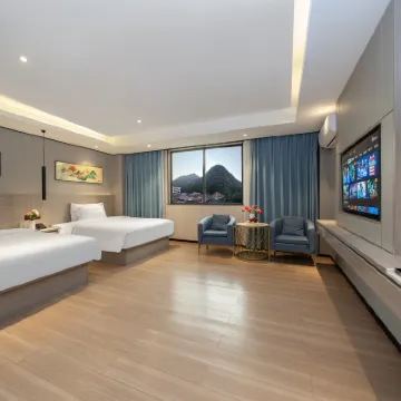 Longjie Business Hotel (Liuzhou High-speed Railway Station, Longtan Park Store) Hotels near Longtan Park
