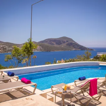 Kalkan Saray Suites Hotel