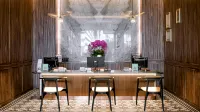 Grand Zuri Pekanbaru Hotels near Gedung Serbaguna Politeknik Caltex Riau
