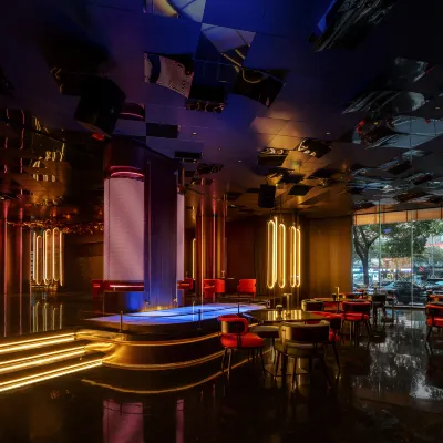 萬墨VANMO酒店（長沙五一廣場賀龍體育館店） 鄰近龍河體育館的酒店