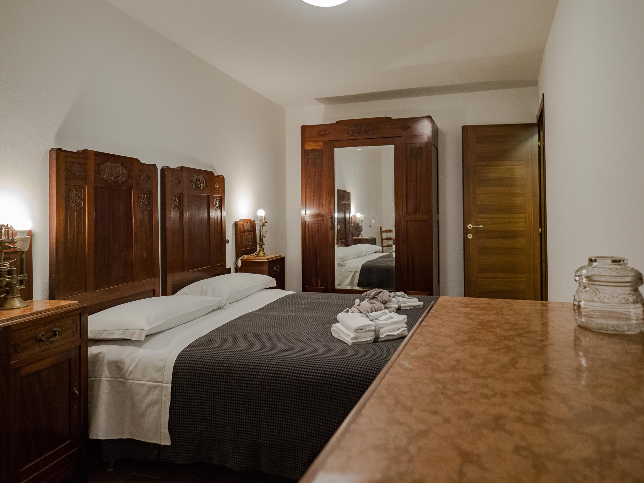 Tedea 2-Bedroom 2-Bathroom Exclusive Apartment Hotels in Vernazza