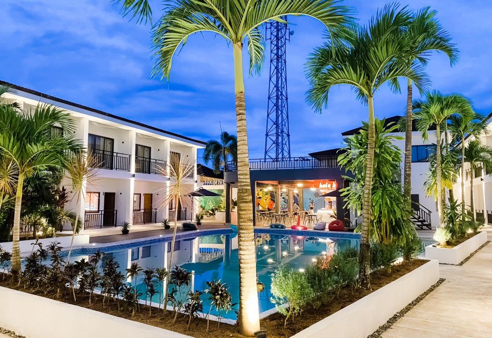 Holabay Resort의 깔끔한 객실 내부