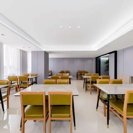 Bondi Hotel (Beiguo New Century Plaza)
