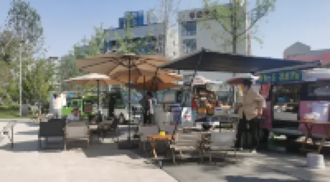 青葵酒店（成都科幻館菁蓉湖店）