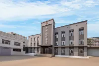 季楓國際酒店（撫遠東極閣店） 鄰近東極魚行的酒店