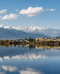 Xinhe International Hotel - Bergblick