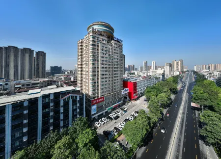 Yeste Hotel (Guigang Jingang Avenue High-speed Railway Station) Отели в г. Гуйган