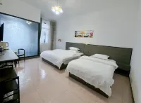 Shihanyueshe Homestay (Hong'an Border Town Scenic Area)