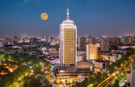 濟南中維中豪大酒店（泉城廣場大明湖店）