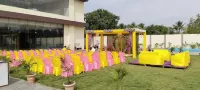 shri harichand hotel - 2 ดาว