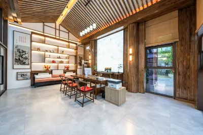 Licheng Bieyuan (Chengdu Donglin Art Village Store) Отели рядом с достопримечательностью «Экологический художественный парк реки Цинвэй»