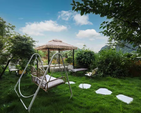 Yangshuo Yunjian Mountain Homestay (Yulongqiao Pier) Отели рядом с достопримечательностью «Yulong Bridge»