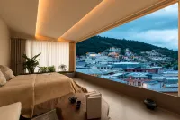 Xiangjian Hotel (Dukezong Ancient Town) Hotel dekat Lanyue Valley Shika Scenic Area