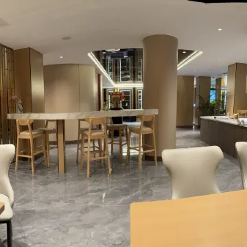 Jiu Ding Joy Hotel