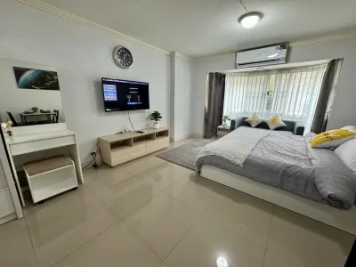 Cozy Studio on Nimman 8/ Walk to Cafes & Nightlife