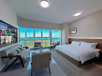 海韻假日海景酒店（萬平口風景區店） 鄰近喬丹體育(黃海一路店)的酒店