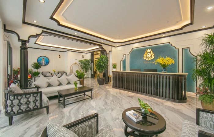 Royal Hotel - Vinhomes Ocean Park 3