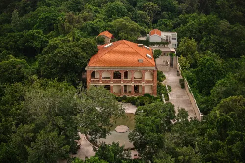 Lohkah Isle - Mountain view