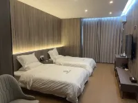 West Business Hotel
