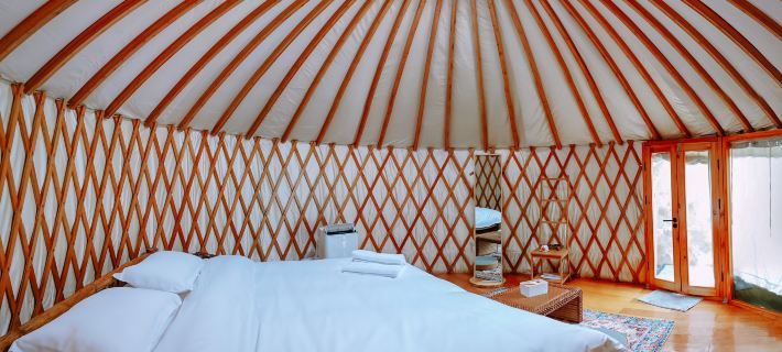 Nomad Yurts Отели в г. Корон