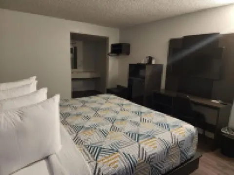 Motel 6 Sacramento, CA – Natomas & Smf Airport Hotel dekat Kompleks Golf Haggin Oaks