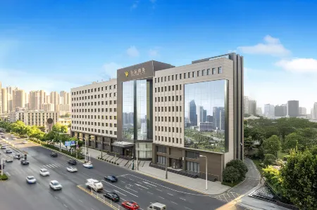 Tianchimel Hotel Отели рядом с достопримечательностью «Wuhan Keji Daxue Chengshi College»