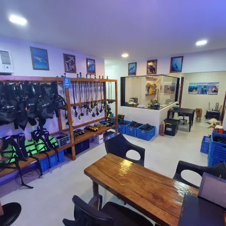Avila's Horizon Dive Resort Malapascua