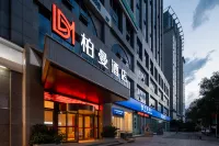 BORRMAN HOTEL (Huaihua Shuntian International Branch) 화이화 대학 주변 호텔