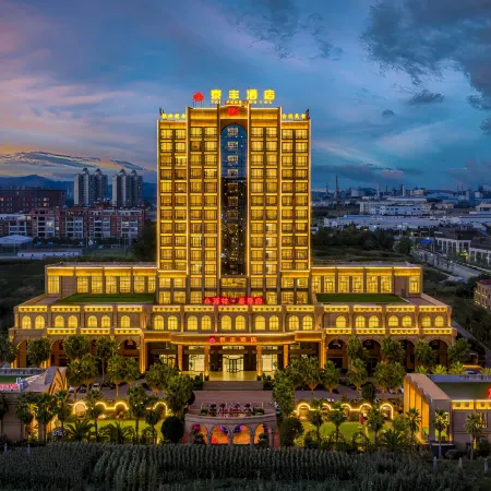 Taifeng Hotel (Qujing Wanda Bund)