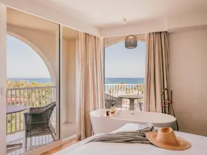 멜리아 마르베야 디나마르