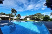 Tjapoeng Resort Pancawati - Uima-altaat