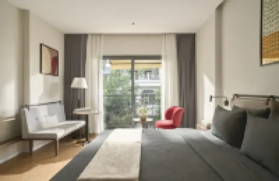 Express by M Village Nguyen The Loc - Modern Airport Stay