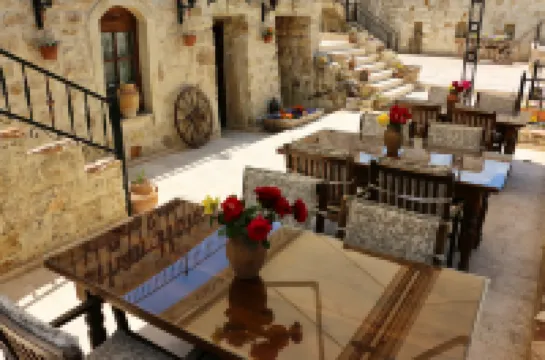 Kemerhan Cave Suites