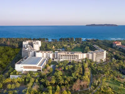 Shangri-La Sanya Hotels in HaiTang Bay/CDF Mall/Hou Hai
