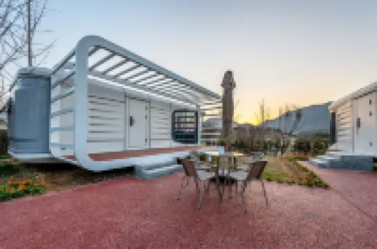 Youdian Ancient Village Capsule Homestay