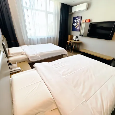 Junyi Hotel
