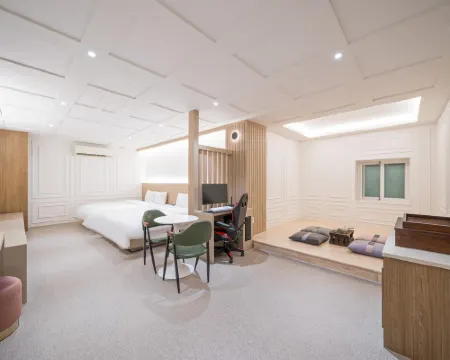 Changwon DEUMEU Hotel 昌原市のホテル