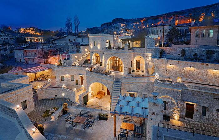 Solem Cave Suites