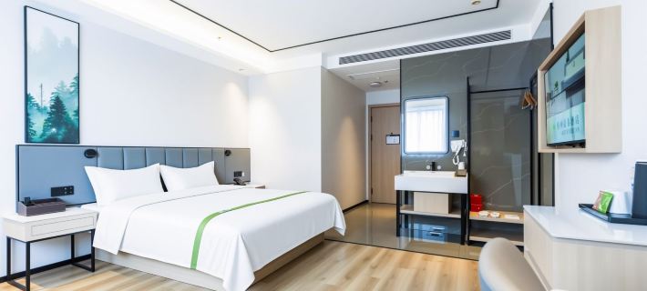GreenTree Inn Express Hotel (Huludao Qianyuan Xiangman Huadu RT Mart Darunfa Store) Hotels in Huludao
