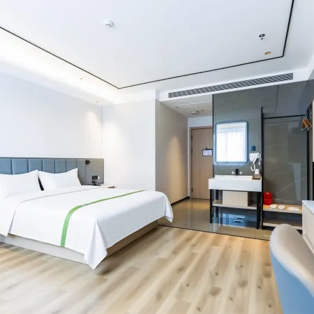 GreenTree Inn Express Hotel (Huludao Qianyuan Xiangman Huadu RT Mart Darunfa Store) Отели в г. Хулудао