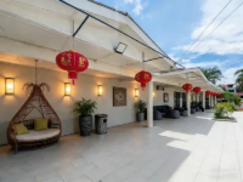 Anyu Pool Villa Resort マンタブアン島周辺のホテル