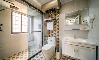 Longhaishanshe Guesthouse