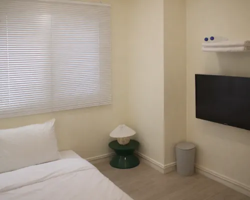 THE LOFT 6 Hotels near Seomyun