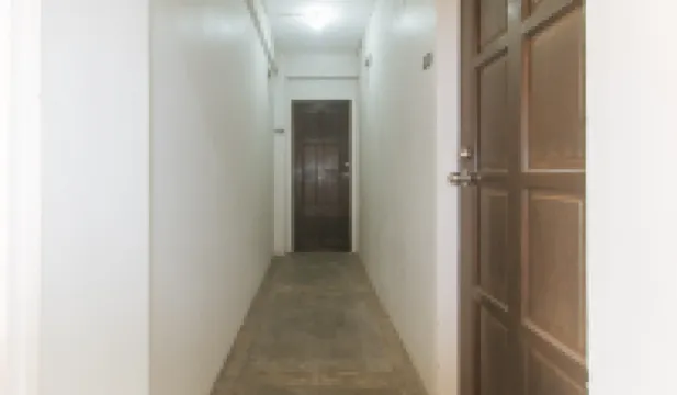 RedDoorz @ Davids Travellers Inn Cavite