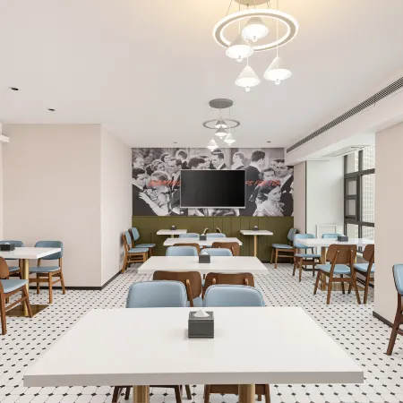 City Selection Hotel (Fuyang East High-speed Railway Station)