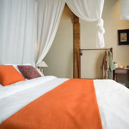 Lingguo Descendants Thangka Art Hotel Hotels in Dêgê County