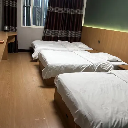 Tanghe Shanshui Business Hotel