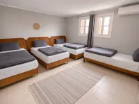 Dahab Hostel โรงแรมใกล้อะกูซา