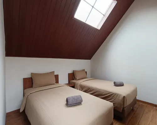 Diorit Villa and Glamping Hotels in Wonosobo